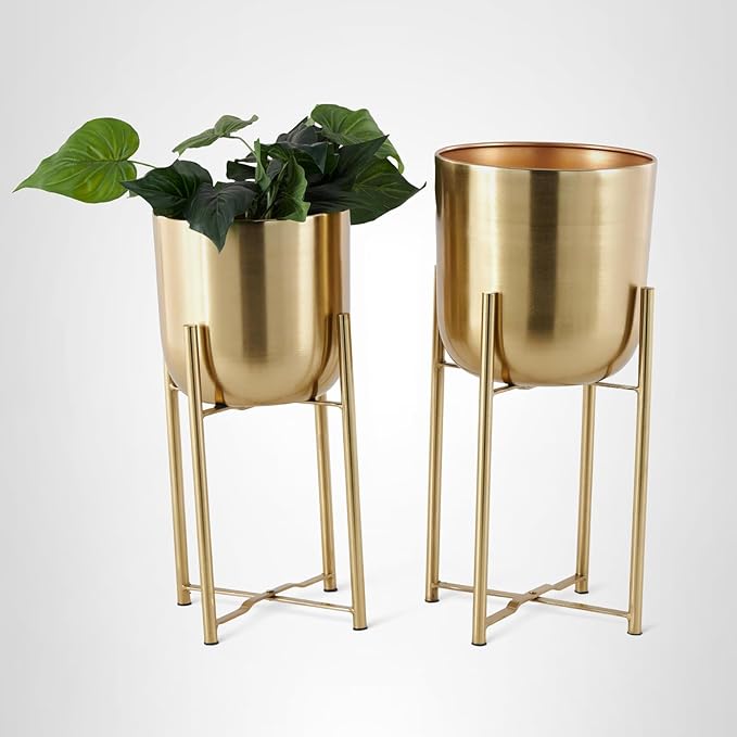 CosmoLiving by Cosmopolitan Metal Indoor Outdoor Planter